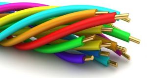 скрученные разноцветные провода